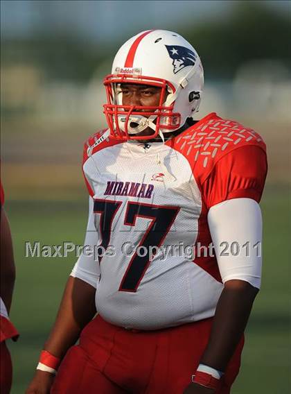 Thumbnail 2 in Miramar @ DeSoto (Florida vs. Texas Football Showcase) photogallery.