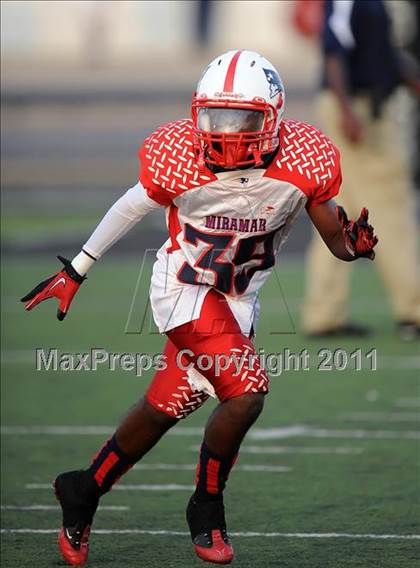 Thumbnail 3 in Miramar @ DeSoto (Florida vs. Texas Football Showcase) photogallery.