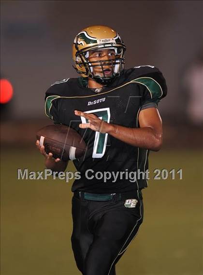 Thumbnail 2 in Miramar @ DeSoto (Florida vs. Texas Football Showcase) photogallery.