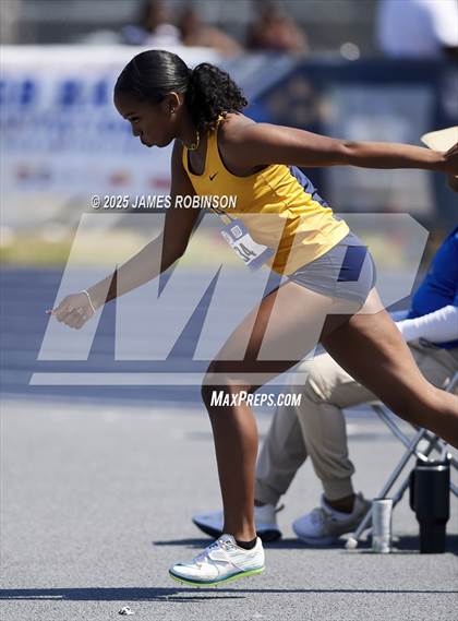 Thumbnail 1 in Bob Hayes Invitational (High Jump) photogallery.