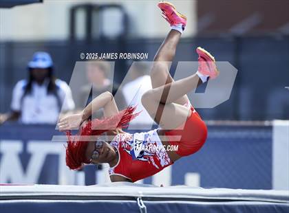 Thumbnail 3 in Bob Hayes Invitational (High Jump) photogallery.