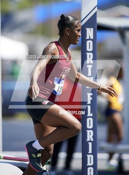Thumbnail 2 in Bob Hayes Invitational (High Jump) photogallery.