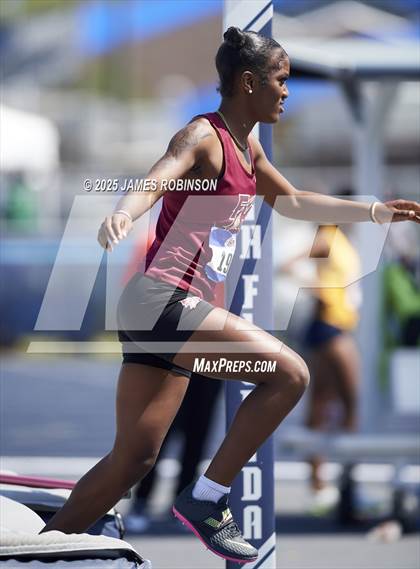 Thumbnail 3 in Bob Hayes Invitational (High Jump) photogallery.