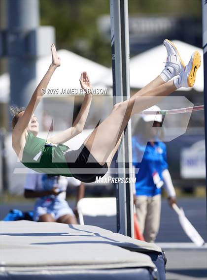 Thumbnail 2 in Bob Hayes Invitational (High Jump) photogallery.