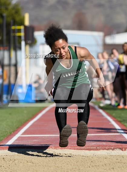 Thumbnail 1 in Davis Super Meet photogallery.