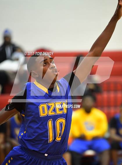 Thumbnail 1 in Cypress Springs vs. Ozen (Cypress Hoops Invitational) photogallery.