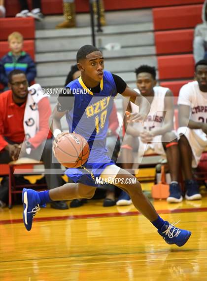 Thumbnail 2 in Cypress Springs vs. Ozen (Cypress Hoops Invitational) photogallery.