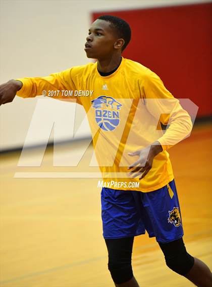 Thumbnail 1 in Cypress Springs vs. Ozen (Cypress Hoops Invitational) photogallery.
