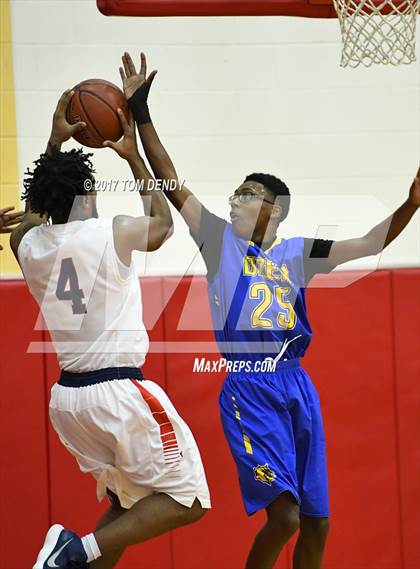 Thumbnail 3 in Cypress Springs vs. Ozen (Cypress Hoops Invitational) photogallery.