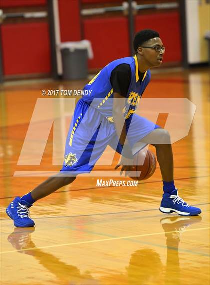 Thumbnail 2 in Cypress Springs vs. Ozen (Cypress Hoops Invitational) photogallery.