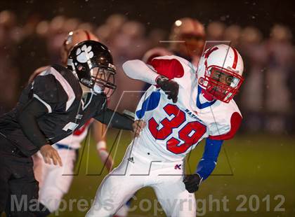 Thumbnail 2 in Plymouth South vs. Natick (MIAA Division IIA Semifinal) photogallery.