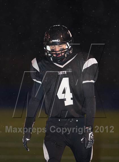 Thumbnail 2 in Plymouth South vs. Natick (MIAA Division IIA Semifinal) photogallery.