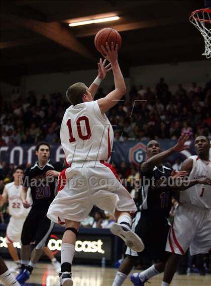 Thumbnail 1 in Newark Memorial vs. Monte Vista (CIF NCS D1 Final) photogallery.