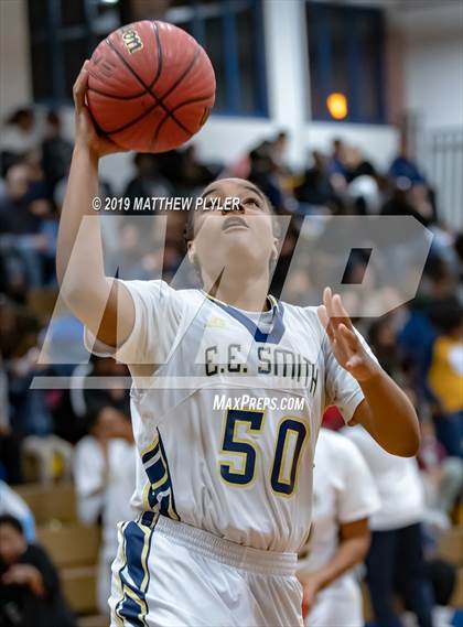 Thumbnail 3 in E.E. Smith vs. Hillside (NCHSAA 3A 4th Round) photogallery.