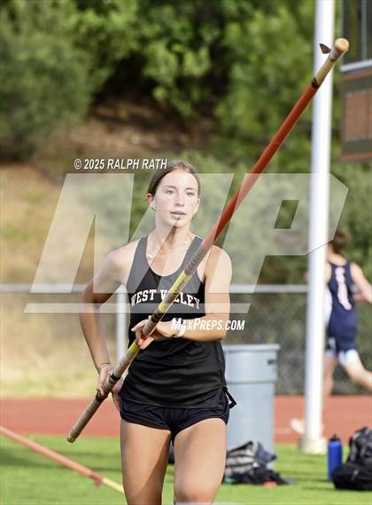 Thumbnail 1 in CIF NS Division 2 Finals photogallery.