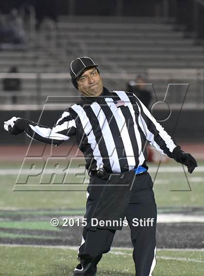 Thumbnail 3 in Sutter vs. Sierra (CIF NorCal Regional 4-A Division Final) photogallery.