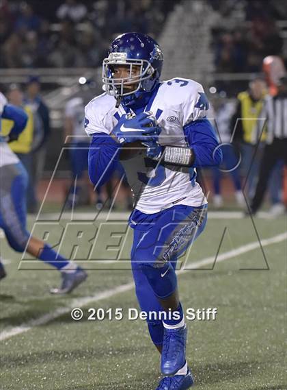 Thumbnail 1 in Sutter vs. Sierra (CIF NorCal Regional 4-A Division Final) photogallery.