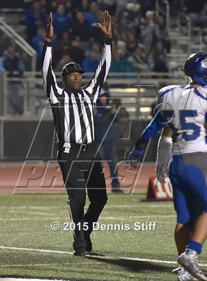 Thumbnail 2 in Sutter vs. Sierra (CIF NorCal Regional 4-A Division Final) photogallery.
