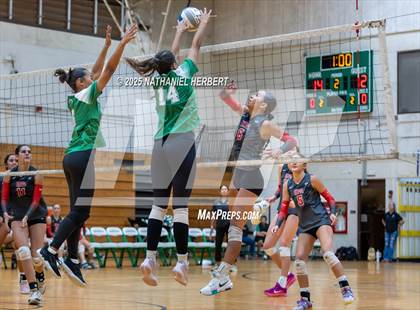 Thumbnail 1 in Hawaii Prep @ Konawaena photogallery.