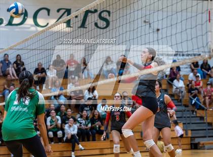 Thumbnail 1 in Hawaii Prep @ Konawaena photogallery.
