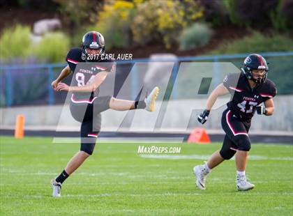 Thumbnail 1 in Pomona vs. Mullen photogallery.