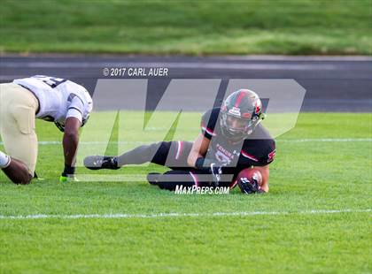 Thumbnail 3 in Pomona vs. Mullen photogallery.
