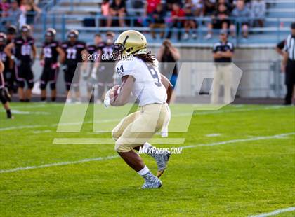 Thumbnail 2 in Pomona vs. Mullen photogallery.