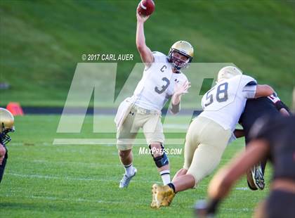 Thumbnail 1 in Pomona vs. Mullen photogallery.