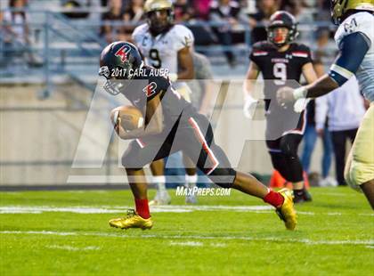 Thumbnail 2 in Pomona vs. Mullen photogallery.