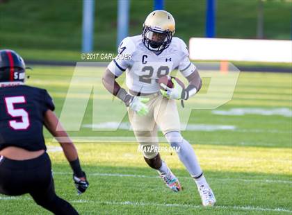 Thumbnail 2 in Pomona vs. Mullen photogallery.