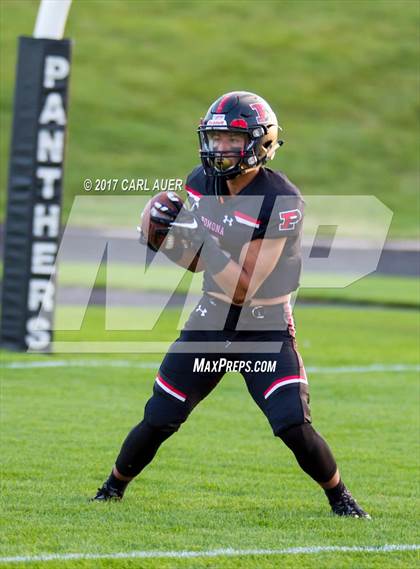 Thumbnail 2 in Pomona vs. Mullen photogallery.