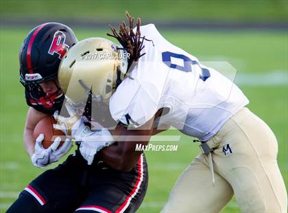 Thumbnail 1 in Pomona vs. Mullen photogallery.