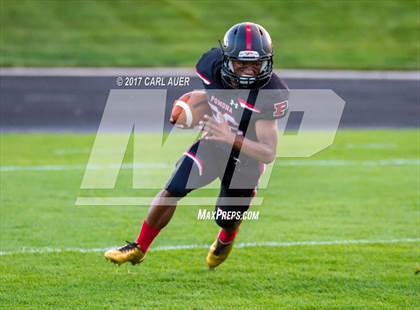 Thumbnail 2 in Pomona vs. Mullen photogallery.