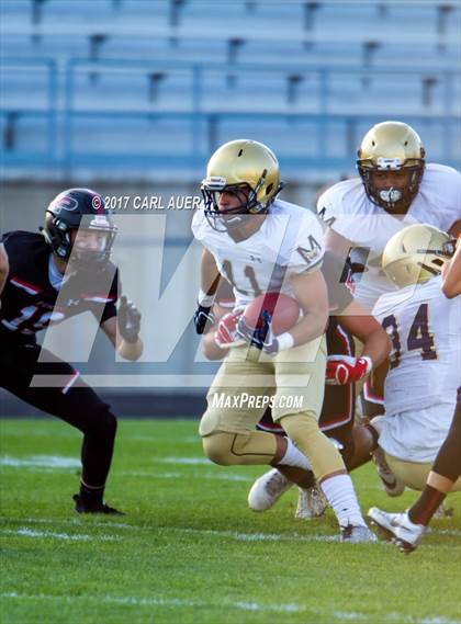 Thumbnail 2 in Pomona vs. Mullen photogallery.
