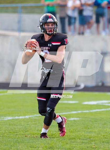 Thumbnail 2 in Pomona vs. Mullen photogallery.