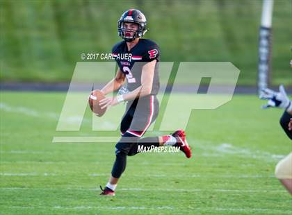 Thumbnail 2 in Pomona vs. Mullen photogallery.
