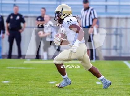 Thumbnail 2 in Pomona vs. Mullen photogallery.