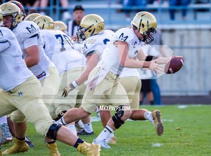 Thumbnail 2 in Pomona vs. Mullen photogallery.