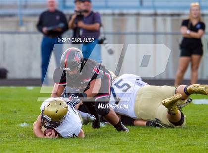 Thumbnail 2 in Pomona vs. Mullen photogallery.