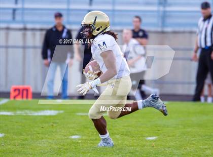 Thumbnail 3 in Pomona vs. Mullen photogallery.