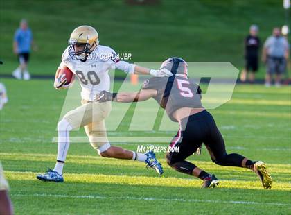 Thumbnail 2 in Pomona vs. Mullen photogallery.