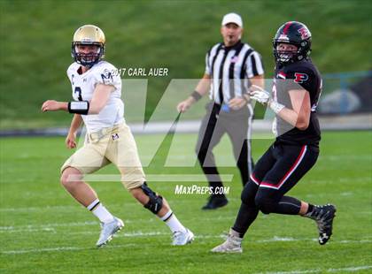 Thumbnail 2 in Pomona vs. Mullen photogallery.