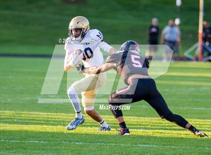 Thumbnail 1 in Pomona vs. Mullen photogallery.