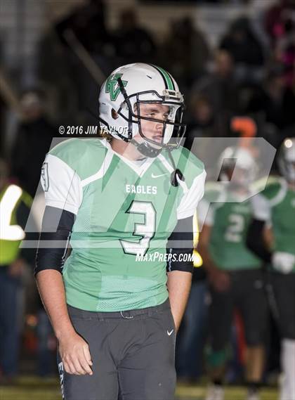 Thumbnail 1 in Valley View vs De Leon (UIL 2A Area Playoff) photogallery.