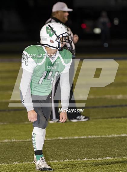 Thumbnail 2 in Valley View vs De Leon (UIL 2A Area Playoff) photogallery.
