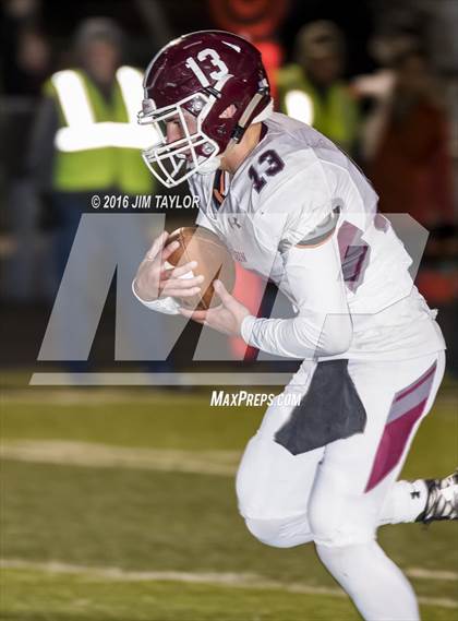 Thumbnail 2 in Valley View vs De Leon (UIL 2A Area Playoff) photogallery.