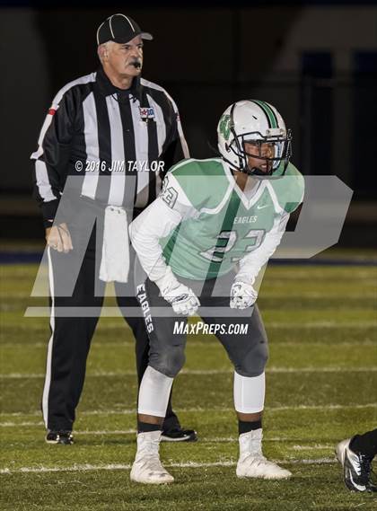 Thumbnail 1 in Valley View vs De Leon (UIL 2A Area Playoff) photogallery.