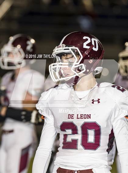 Thumbnail 1 in Valley View vs De Leon (UIL 2A Area Playoff) photogallery.