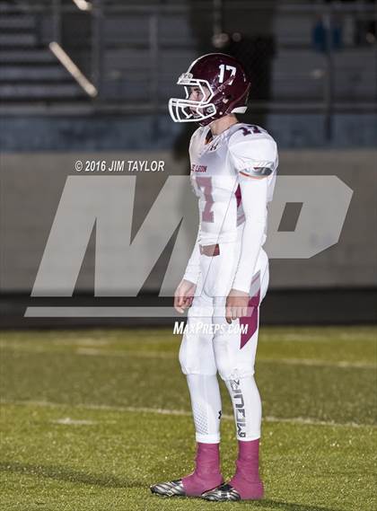 Thumbnail 3 in Valley View vs De Leon (UIL 2A Area Playoff) photogallery.