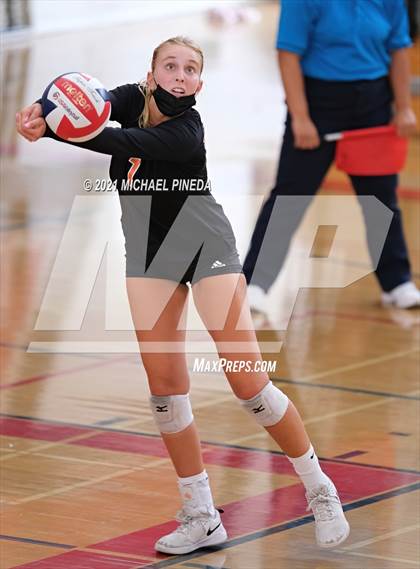 Thumbnail 2 in Huntington Beach vs Redondo Union photogallery.